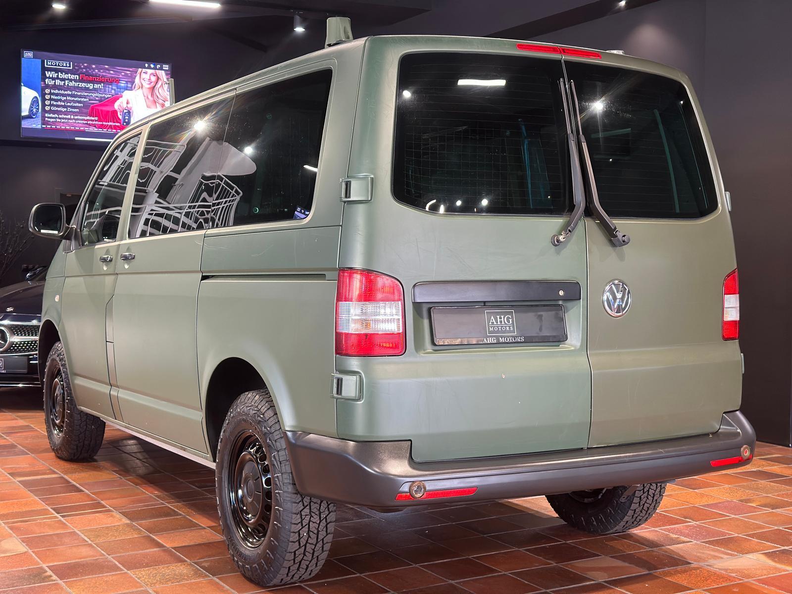 Volkswagen T5 WIDDER 4MOTION KURZ SEIKEL ROCKTON BUNDESWEHR