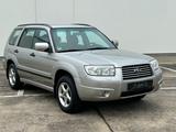 Subaru Forester 2.0 X Comfort|4WD|AHK|Klimaaut|SHZ - Subaru Forester aus 2005: X
