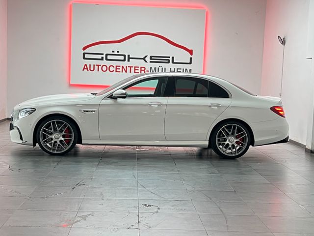 Mercedes-Benz E 63S AMG 4M+ *Pano*Perfor.Sitz*Wides*Burmester*