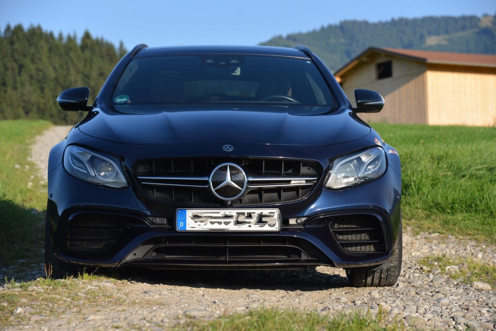 Mercedes-Benz E 63 AMG