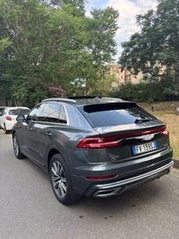 Audi Q8 - 3