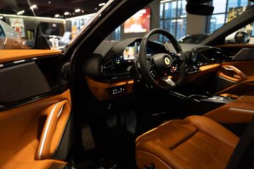 2023 Ferrari PUROSANGUE — миниатюра 22
