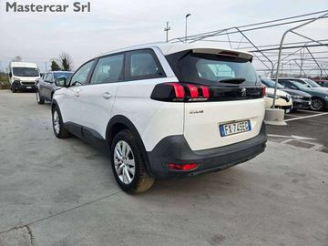 Peugeot 5008 - 3