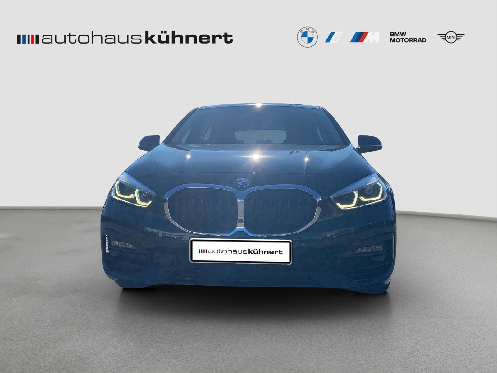 BMW 118i 5-Türer Sport Line ACC LED SpurAss Navi