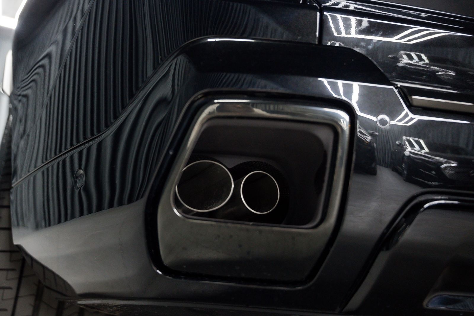 Fahrzeugabbildung Rolls-Royce Cullinan Black Badge 4Seats Starlight 2025 FULL
