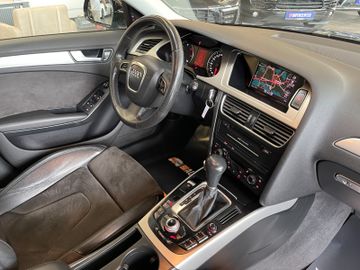 Audi A4 Avant quattro S-LINE*ALCANTARA*NAVI*PDC*MFLK*