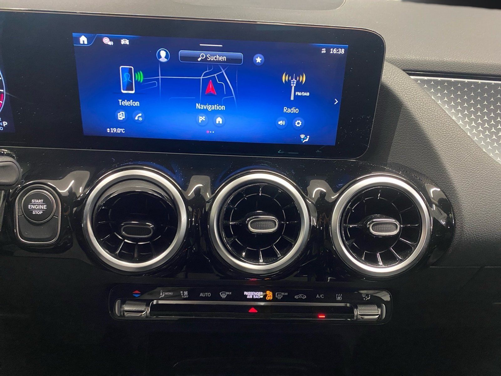 Fahrzeugabbildung Mercedes-Benz GLA 250 e Progressive*AHK*LED*Kamera*Easy-Pack*