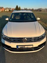 Volkswagen Tiguan 2.0 TSI 220 PS / DSG 4MOTION - gebrauchte SUVs in Iserlohn