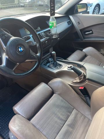 BMW Auto-BMW 525 d