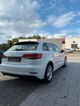 Audi A3 Sportback 30 TDI basis - Audi A3 weiß Gebrauchtwagen Sportback