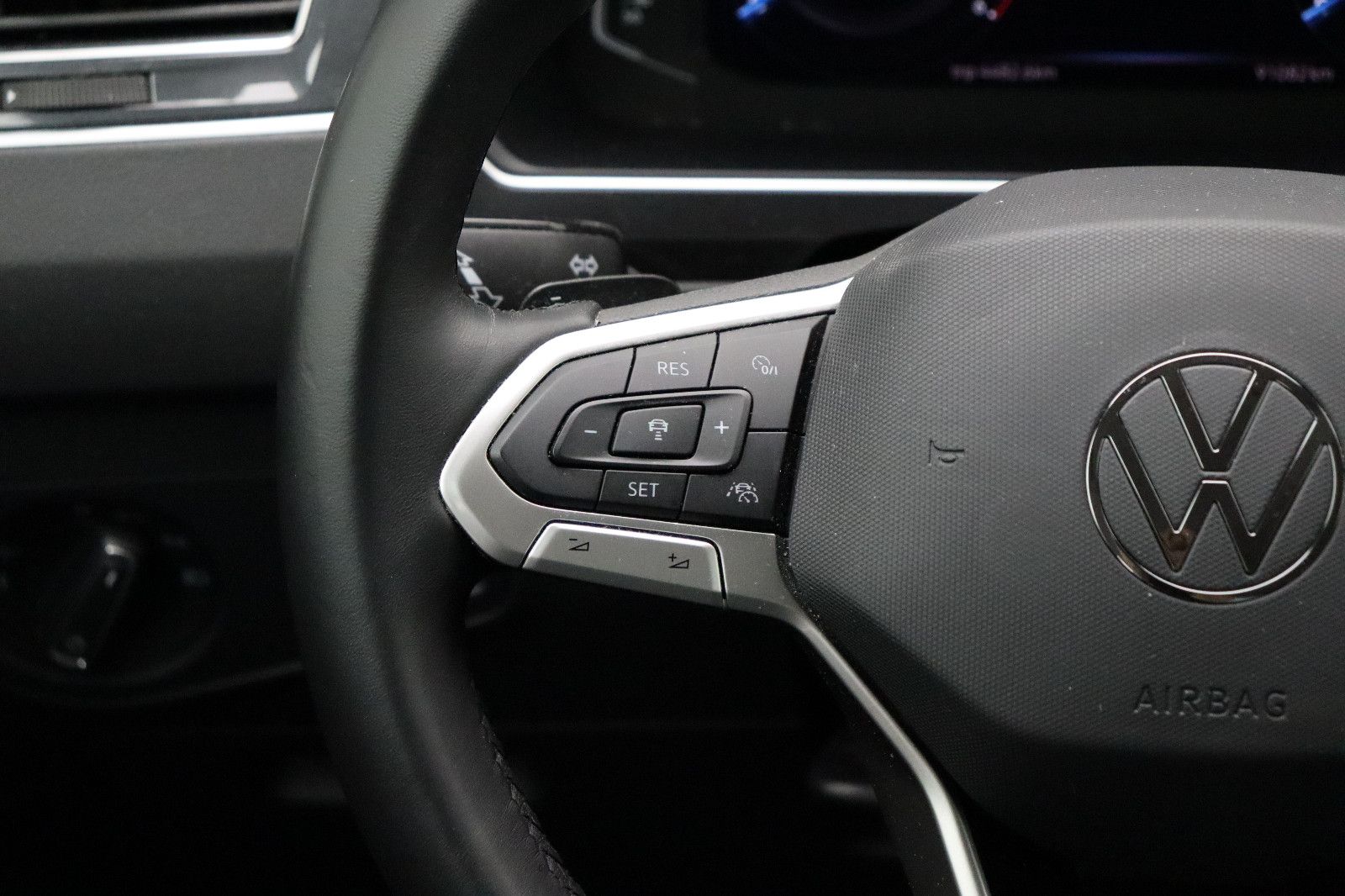 Fahrzeugabbildung Volkswagen Tiguan 2.0 Elegance 4Motion