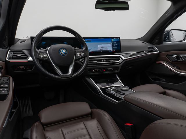 Foto Nummer 40: BMW 330e