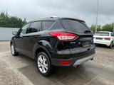 Ford Kuga 1,5 Titanium Sportsitze Sport Lenkrad - Ford Kuga: Schwarz