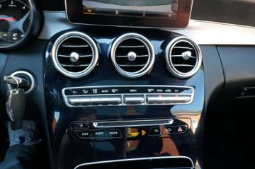 Fahrzeugabbildung Mercedes-Benz T-Modell C 220 BlueTec / d T AMG-Line