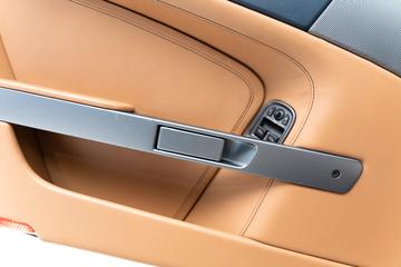 2005 Aston Martin DB9 — миниатюра 19