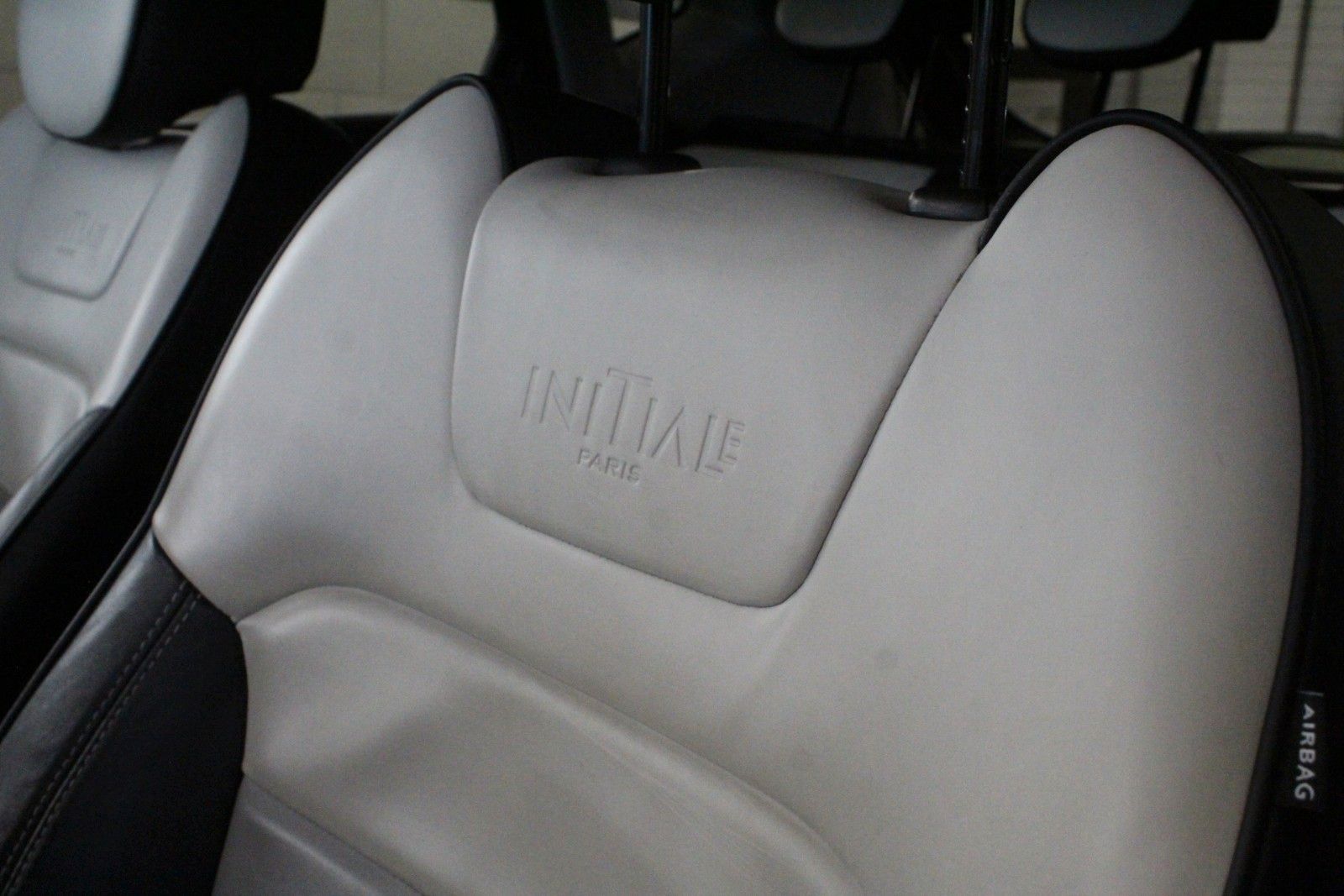 Fahrzeugabbildung Renault Captur TCe 120 EDC *Initiale Navi*Automatik*