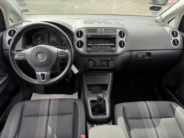 Volkswagen Golf - 9