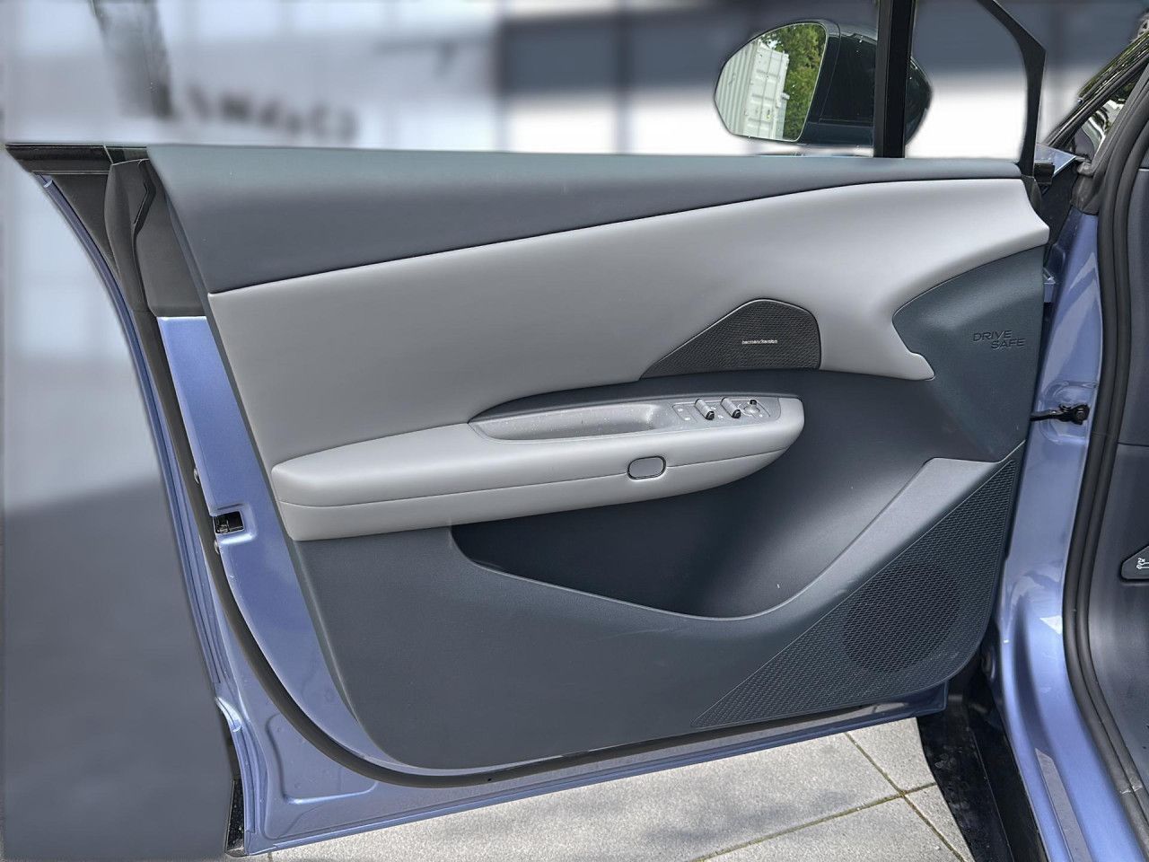 Lynk & Co 02