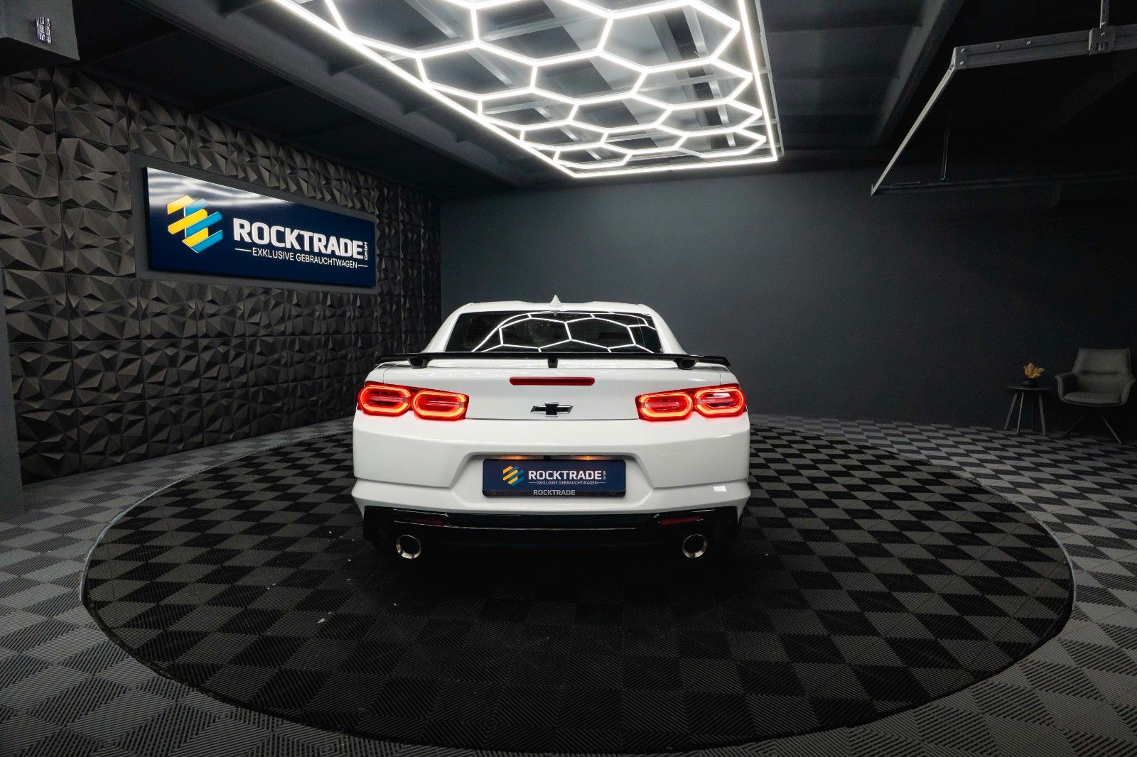 Fahrzeugabbildung Chevrolet Camaro 6.2 SS Coupe ZL1 LT1 Performance CarPlay