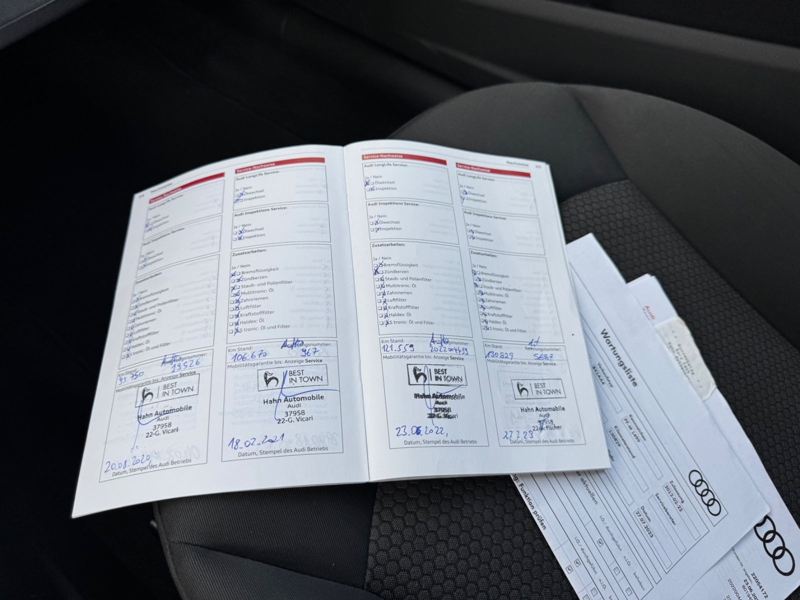Fahrzeugabbildung Audi A1 attraction*SZH*Klima*PDC*8Fach*Garantie