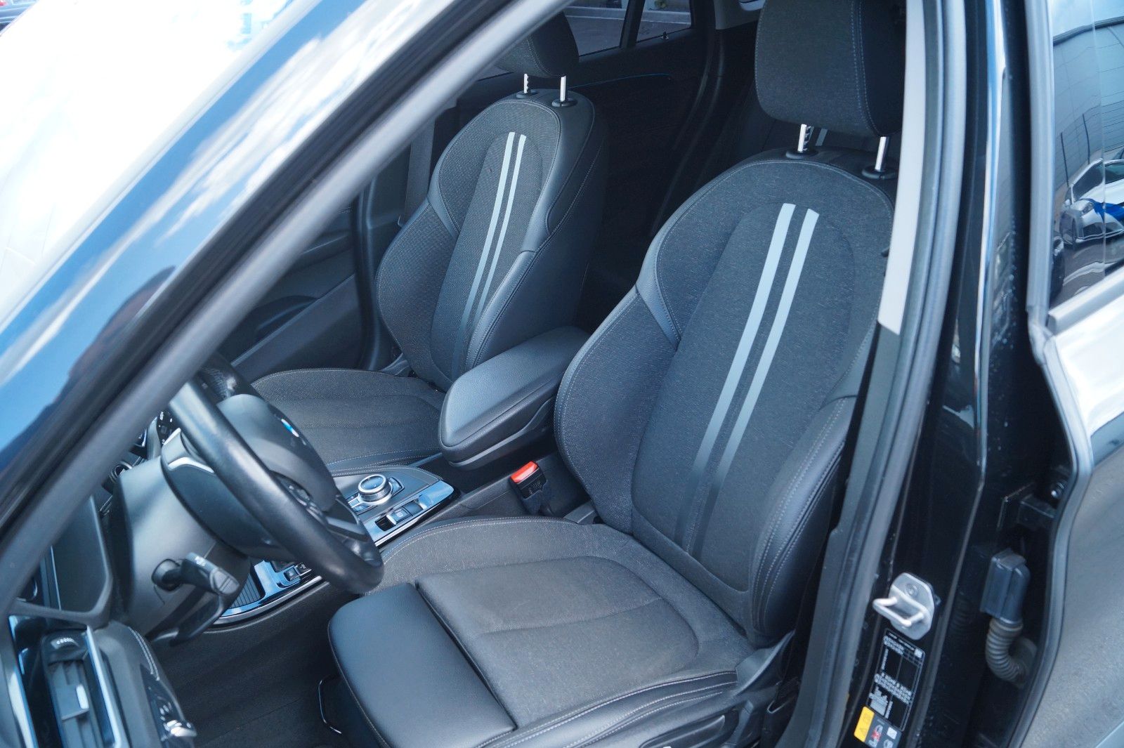 Fahrzeugabbildung BMW X1 xDrive 25 e Sport Line