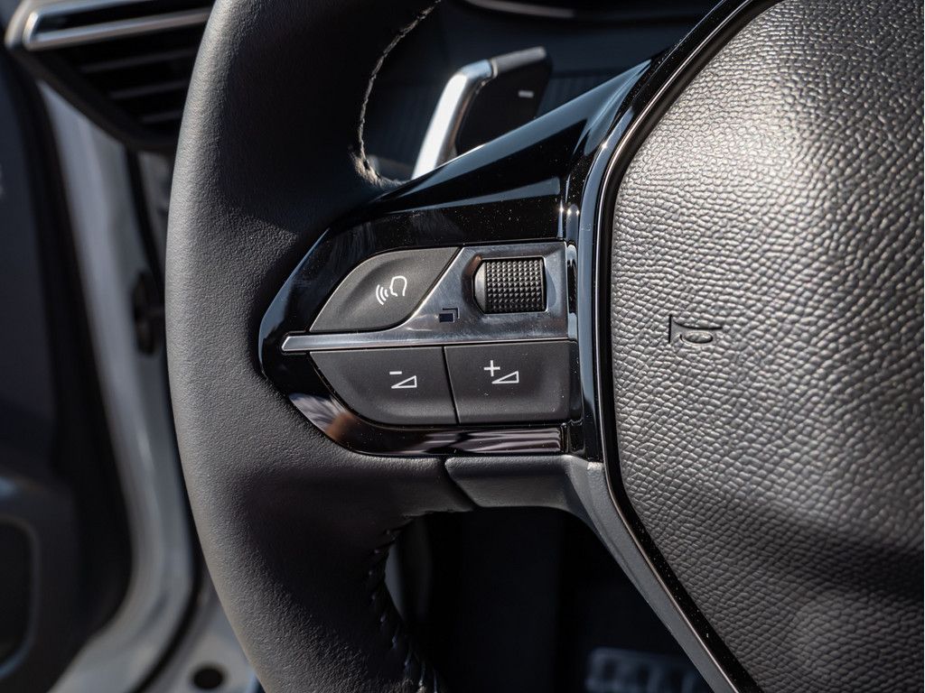 Peugeot 2008 - Bild 10