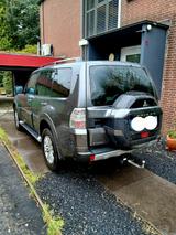 Mitsubishi Pajero 3,2 DI-D Montero-4WD Automatik  - gebrauchte Mitsubishi Pajero aus dem Jahr 2015