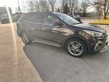 Hyundai Grand Santa Fe - Hyundai Grand Santa Fe: Automatik