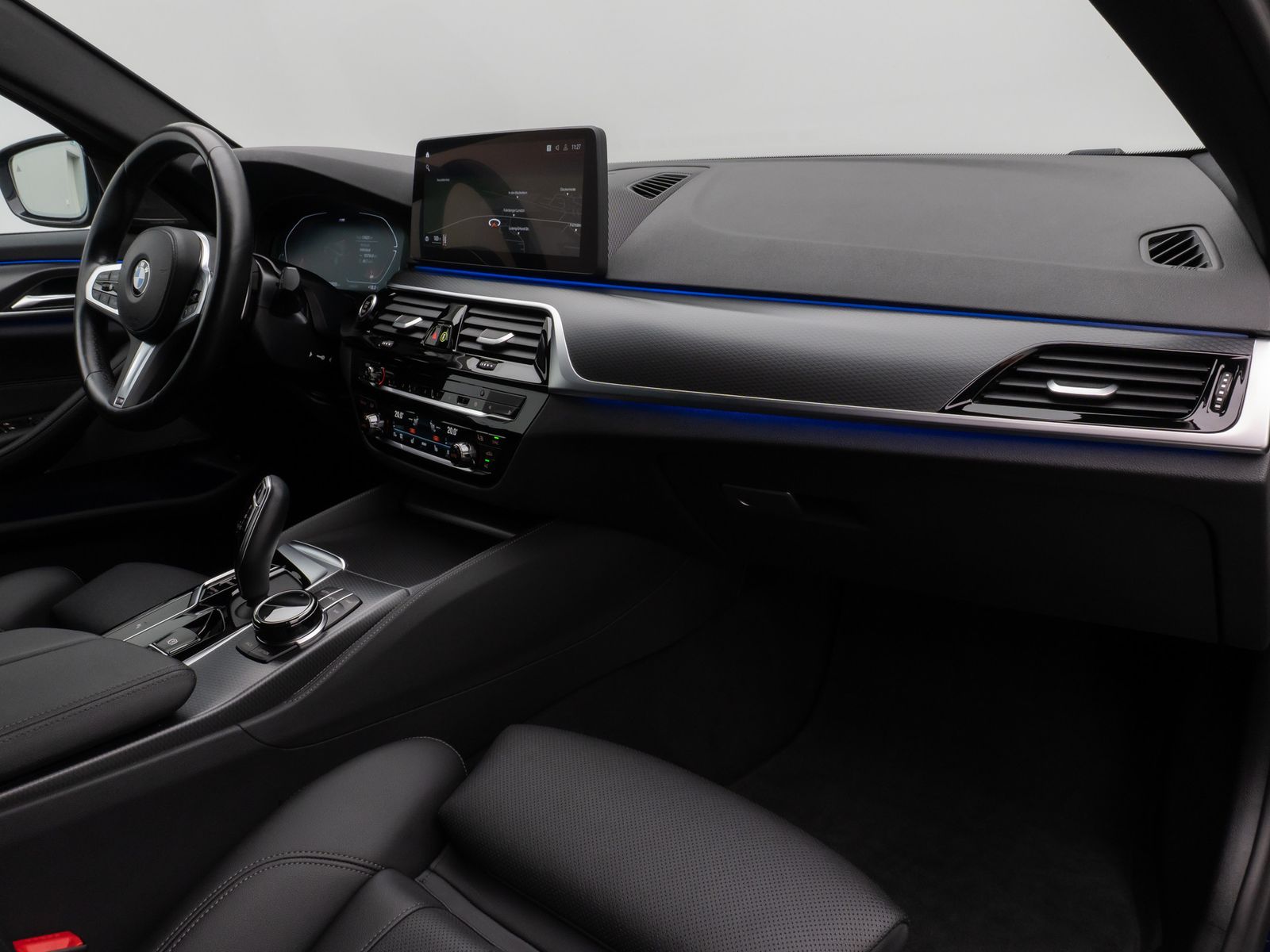 Fahrzeugabbildung BMW 520d M Sport Pro Kamera HUD DAB H/K 4xKlima 19"