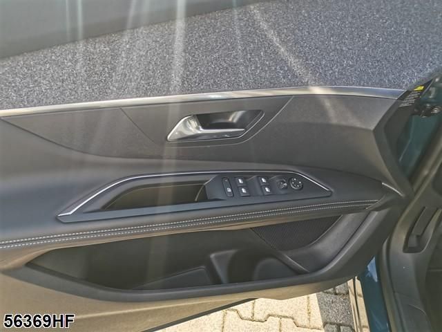 Fahrzeugabbildung Peugeot 3008 1.2 PureTech 130, Allure Pack