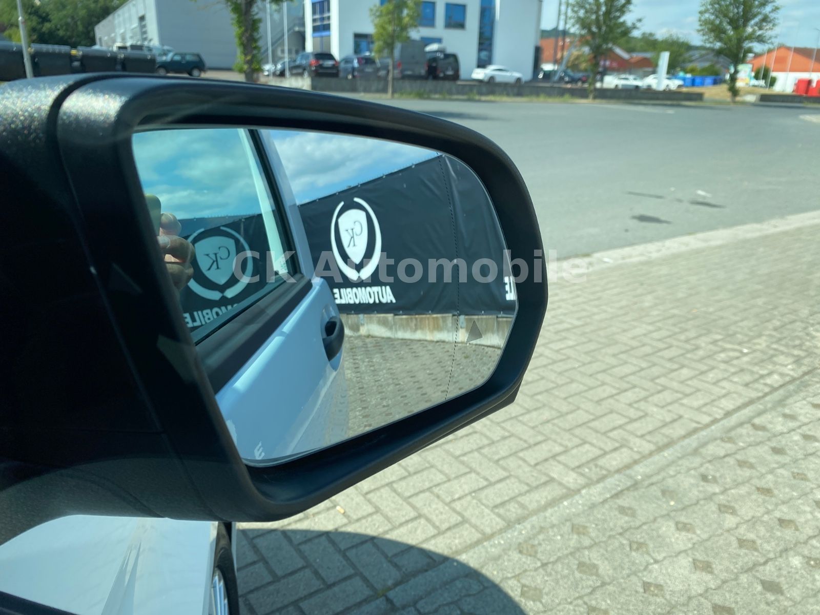 Fahrzeugabbildung Mercedes-Benz Vito Mixto 119 lang Autom./5 Sitze/Navi/LED/Kam