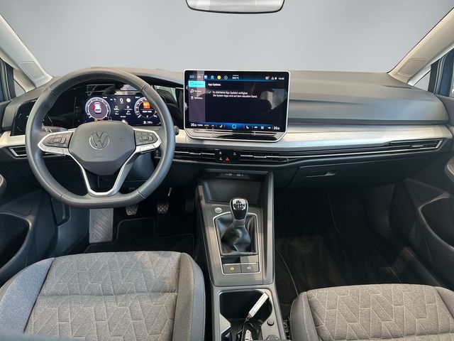 Volkswagen Golf VIII 1.5TSI Life AHK Rkam Keyless HuD Navi