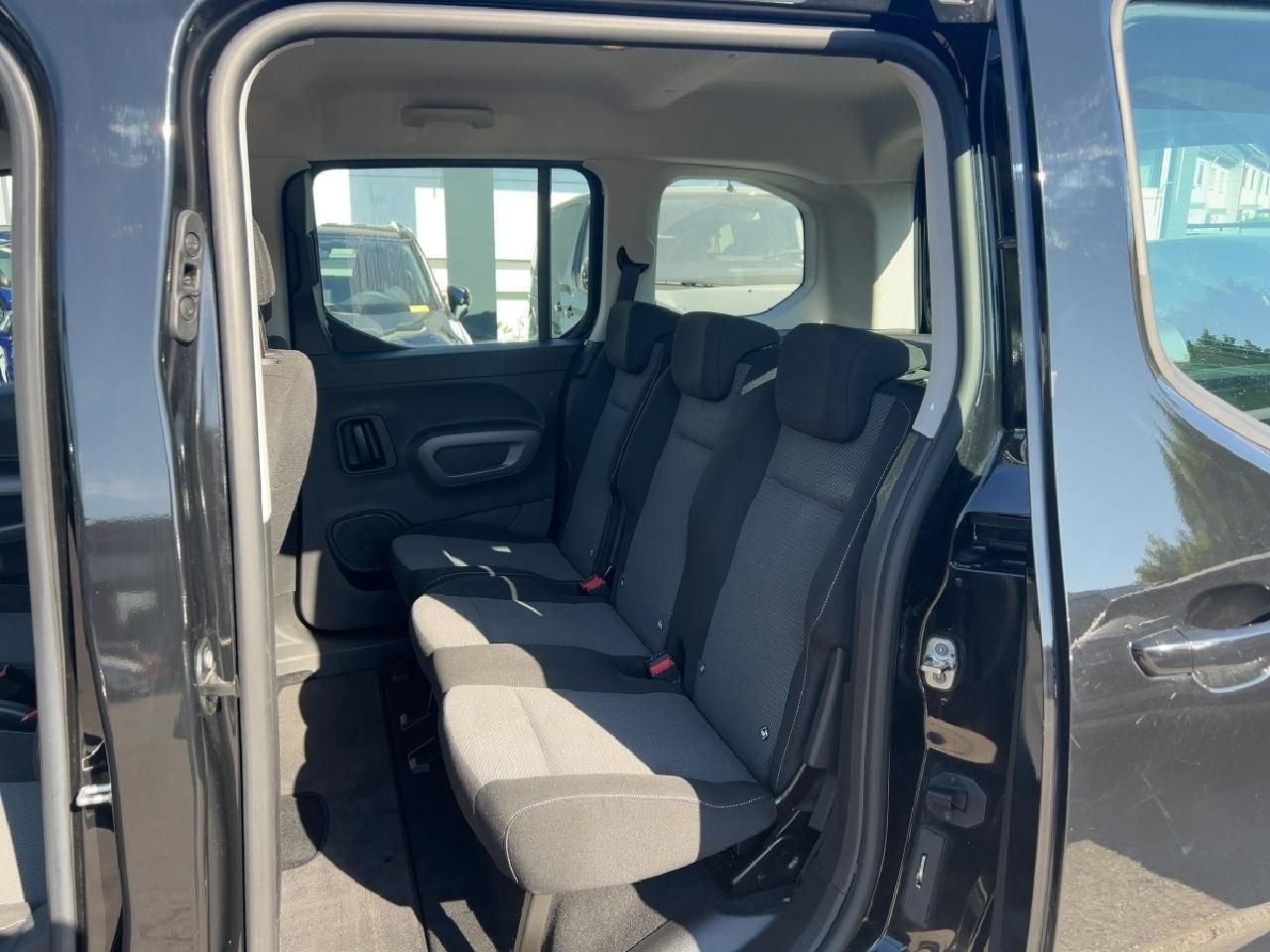 Fahrzeugabbildung Toyota Proace City Verso L1 Shuttle