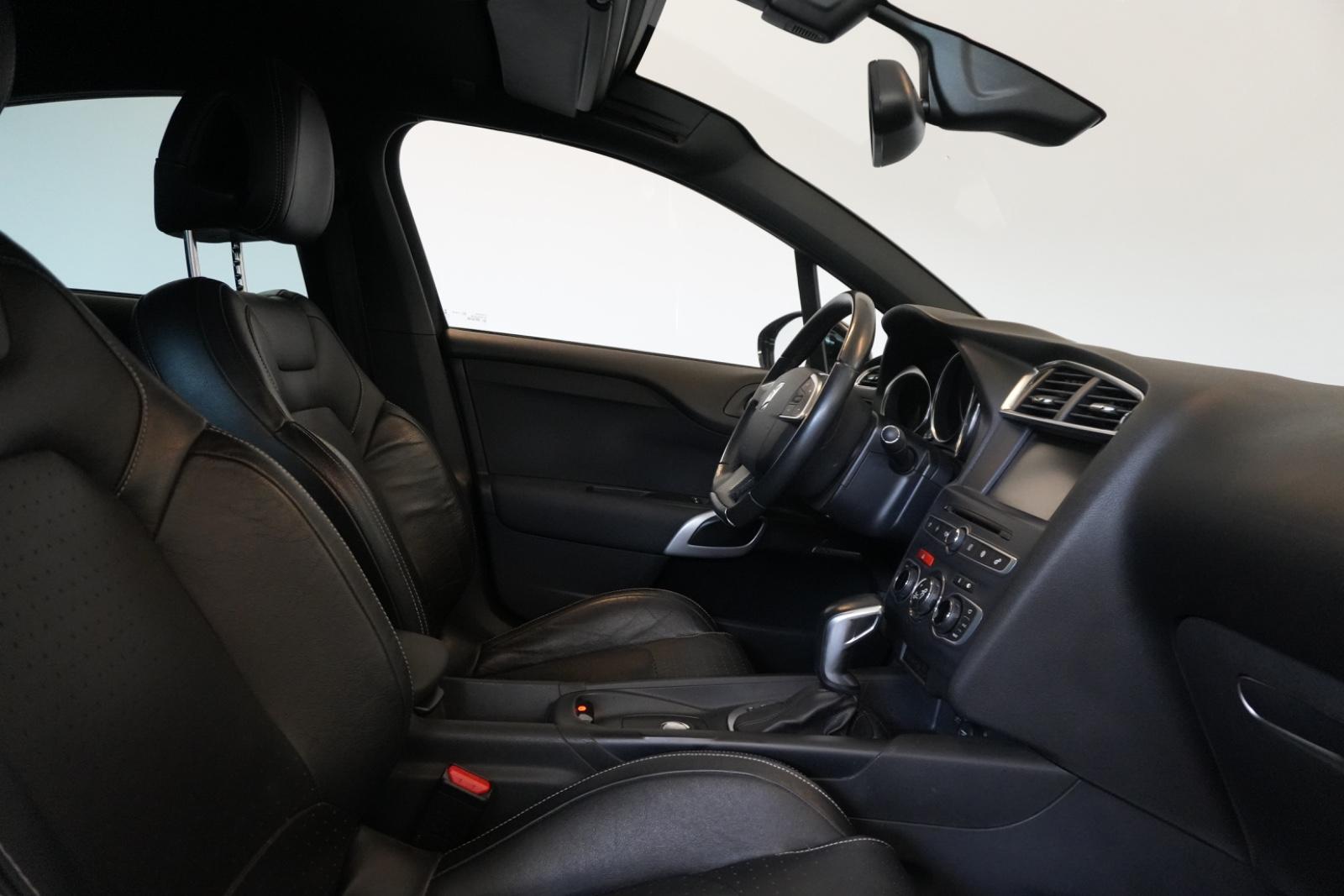 DS Automobiles DS4 Crossback 2.0 Blue-HDi PDC Stz