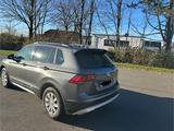 Volkswagen Tiguan 2.0 TDI SCR DSG 4MOTION OFFROAD OFFROAD - Volkswagen Tiguan OFFROAD mit Diesel-Antrieb