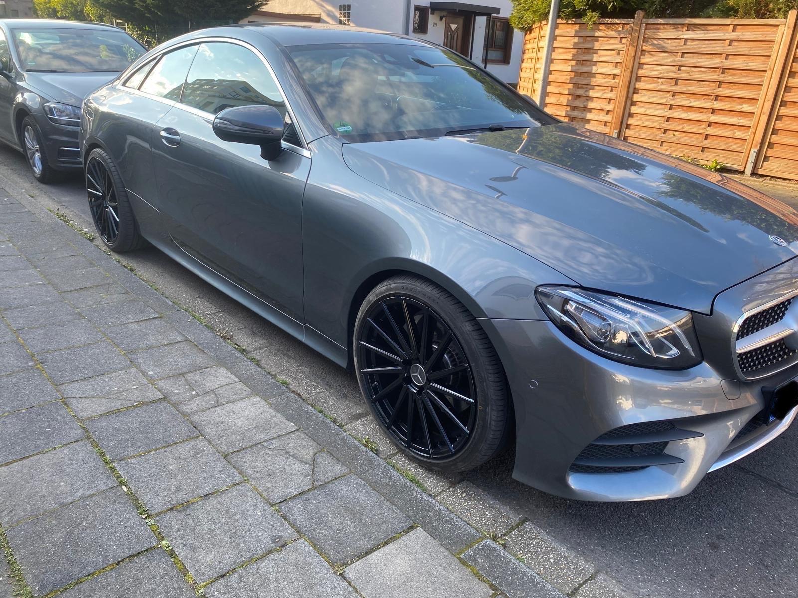 Mercedes-Benz E 200  Coupé AMG-Line LED Widescreen 