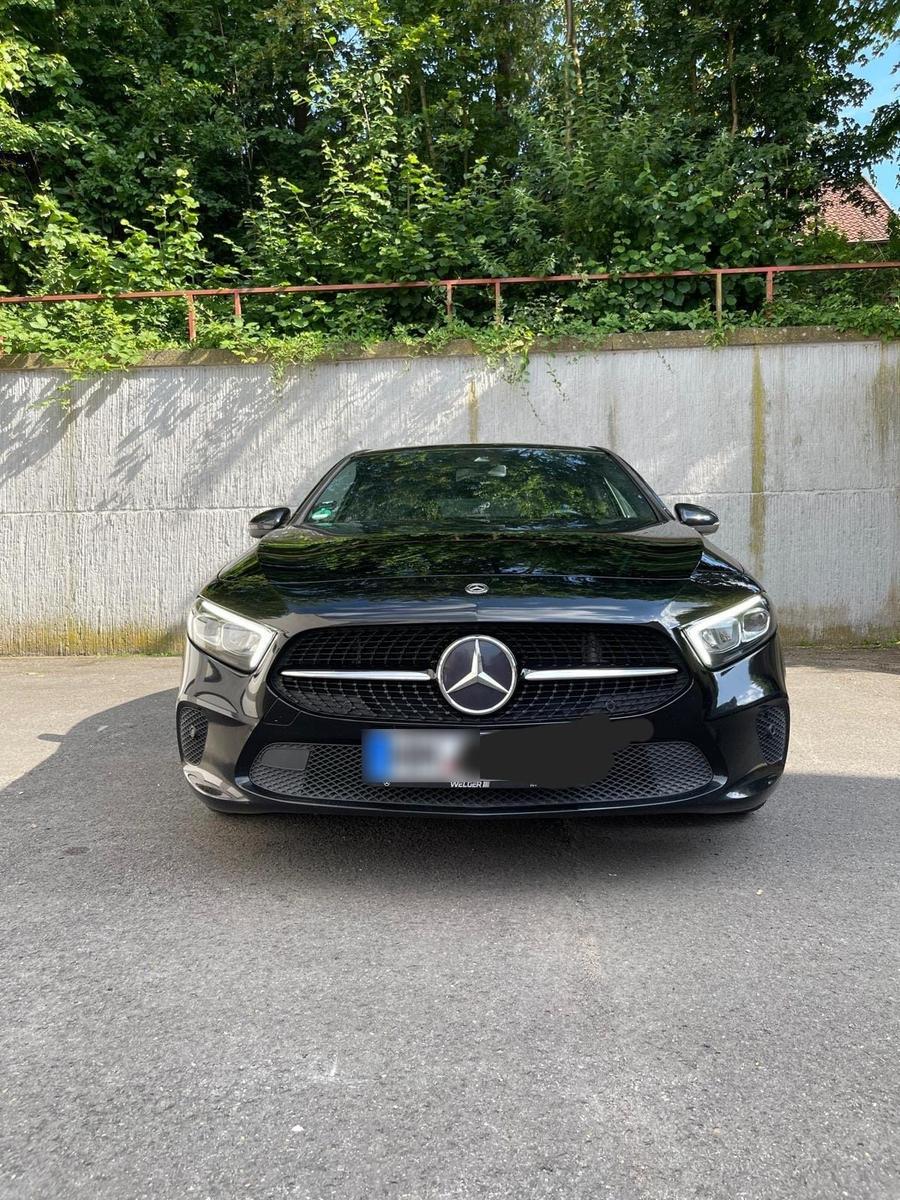 Mercedes-Benz A 220