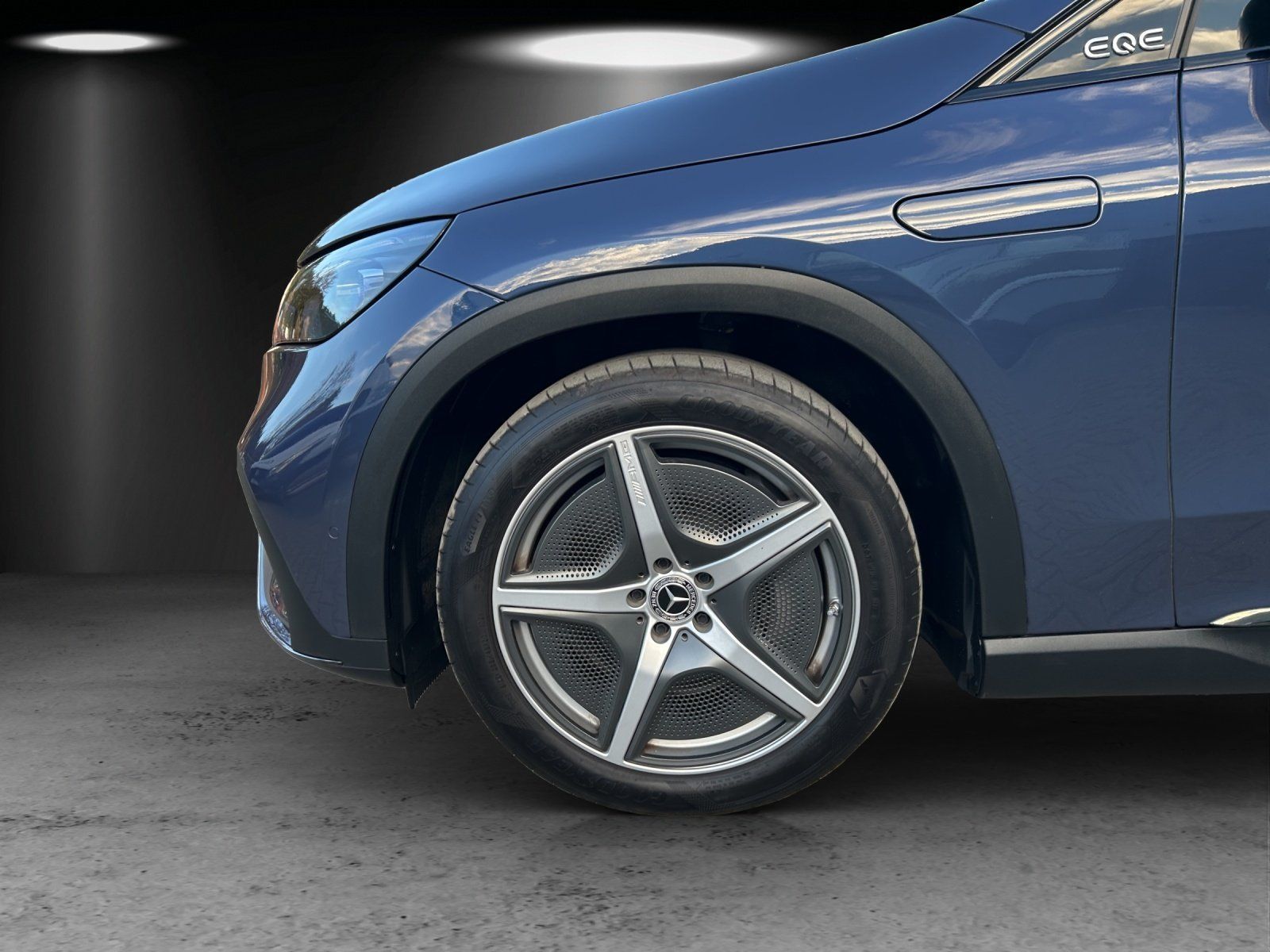 Fahrzeugabbildung Mercedes-Benz EQE350 4M SUV Premium AMG Hyper HAL Airmatic AHK