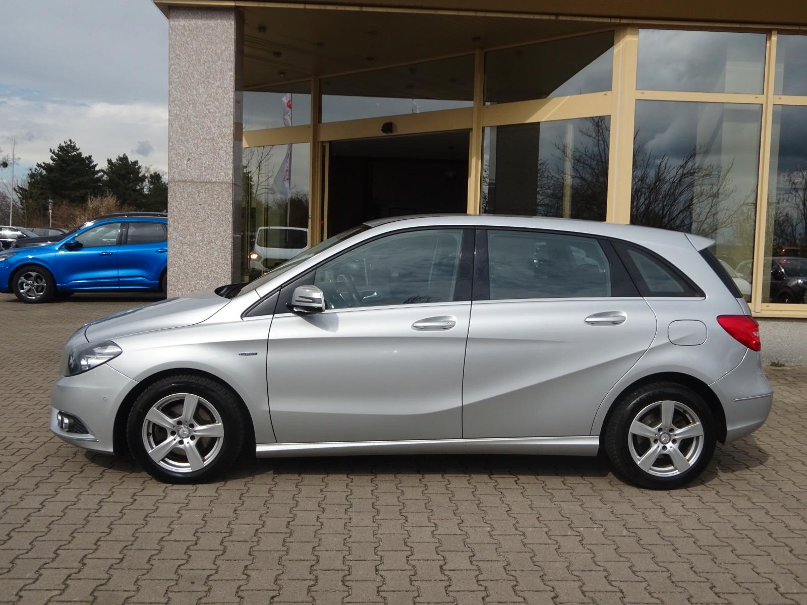 Mercedes-Benz B 200 BlueEFFICIENCY 156PS Autm. ParkAssist