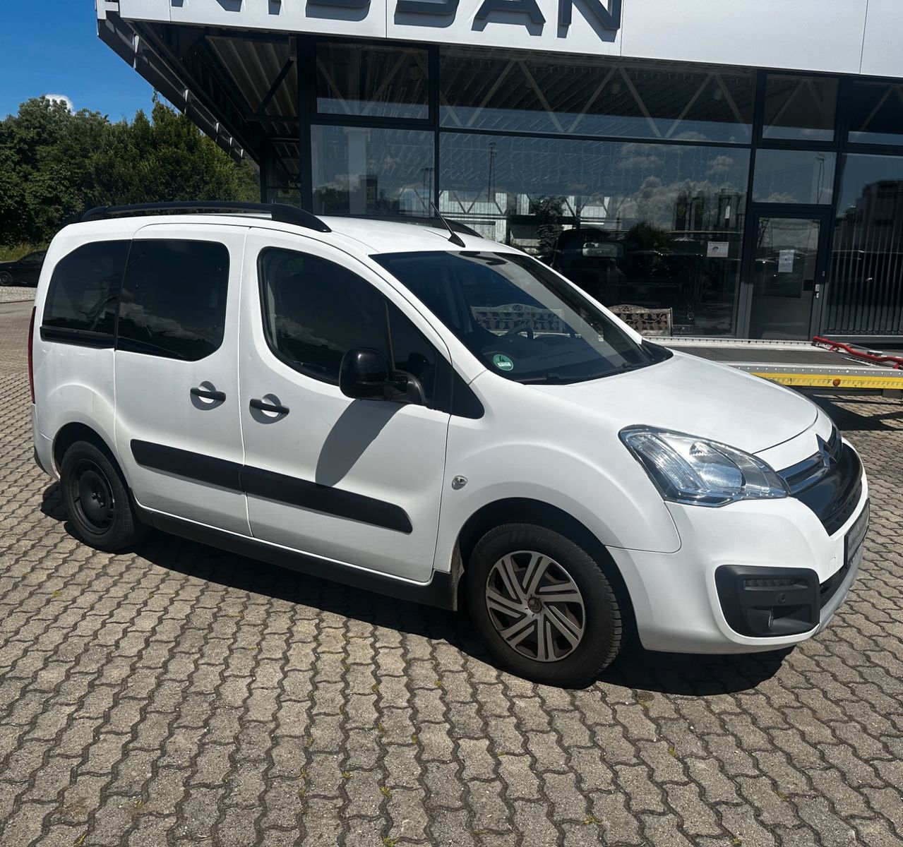 Fahrzeugabbildung Citroën Berlingo Kombi XTR