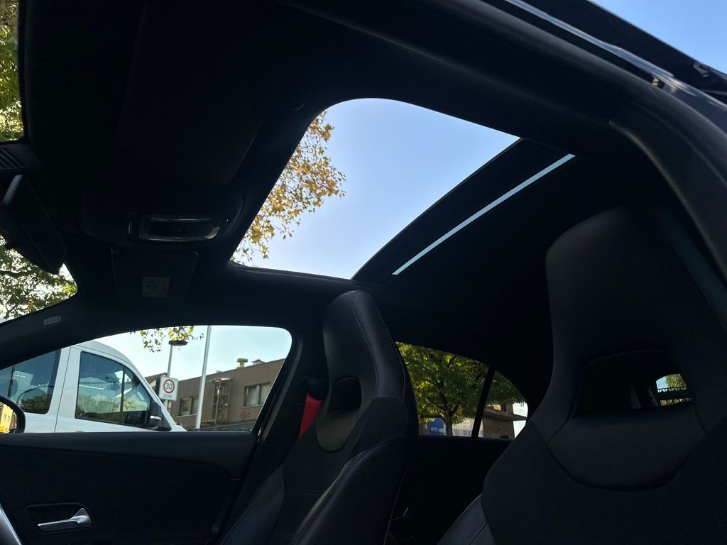 MERCEDES-BENZ A-Class 2019