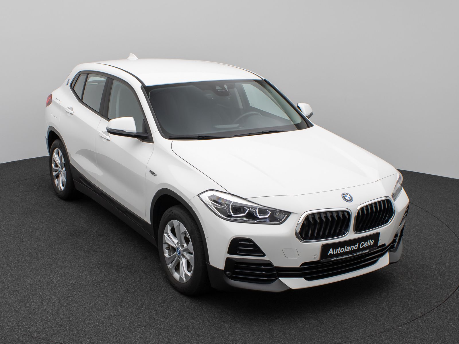 Fahrzeugabbildung BMW X2 xD25e Parkassist DAB Lordos Geschwindigkeitsr