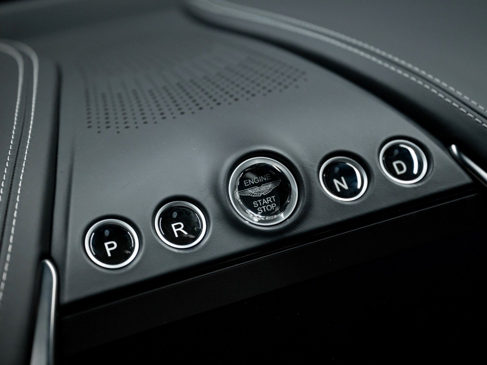 Aston Martin DBX 707 *Carbon*Sitzbelüftung*ACC*360*DesignPack foto 20