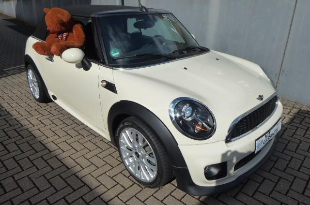 MINI Cooper Cabrio John Cooper Works JCW