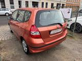 Honda Jazz 1.2 Comfort Scheckheft USB - Honda: Us