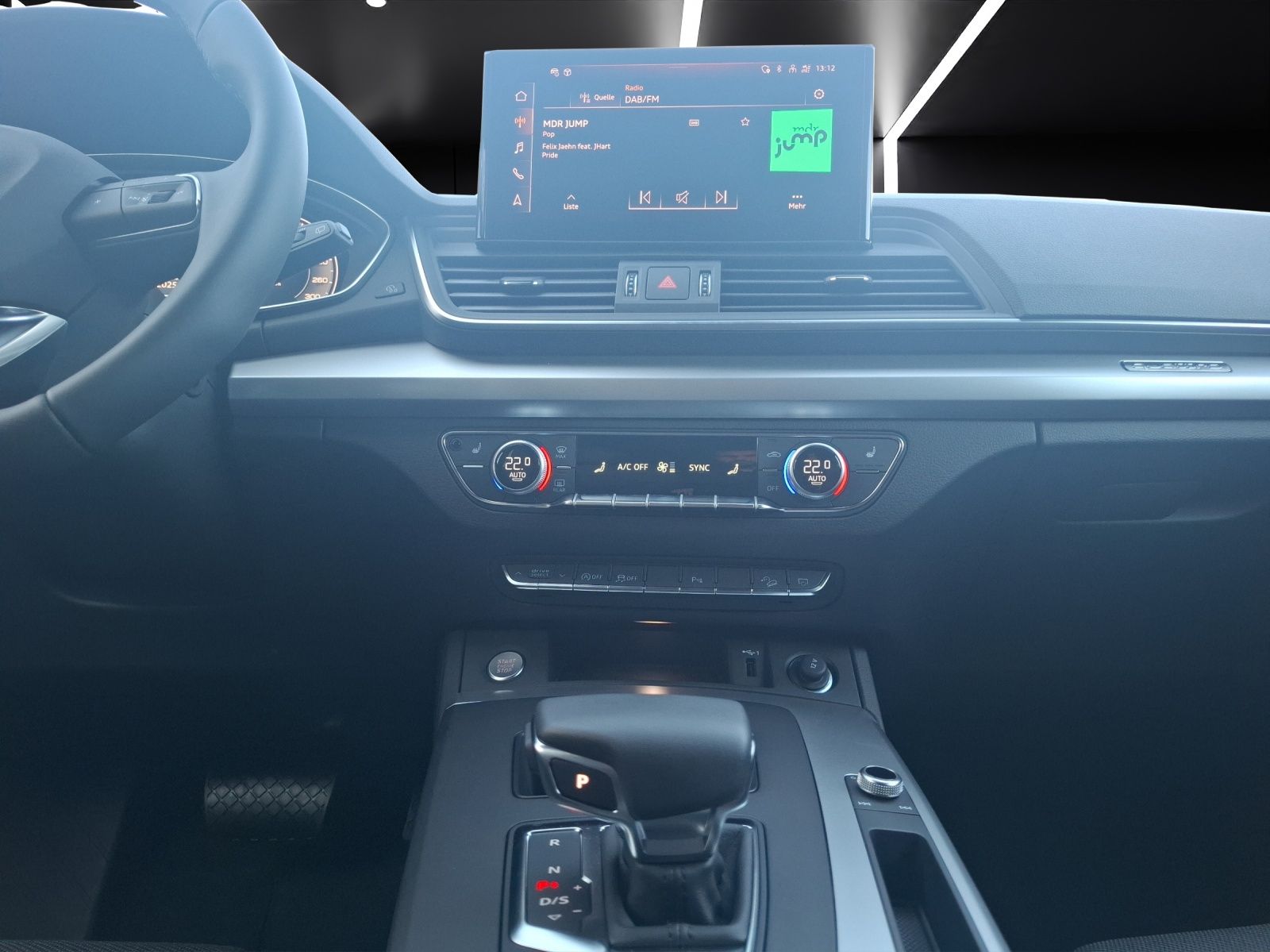 Fahrzeugabbildung Audi Q5 50 TDI quattro S-line Matrix AHK Navi AVC RFK