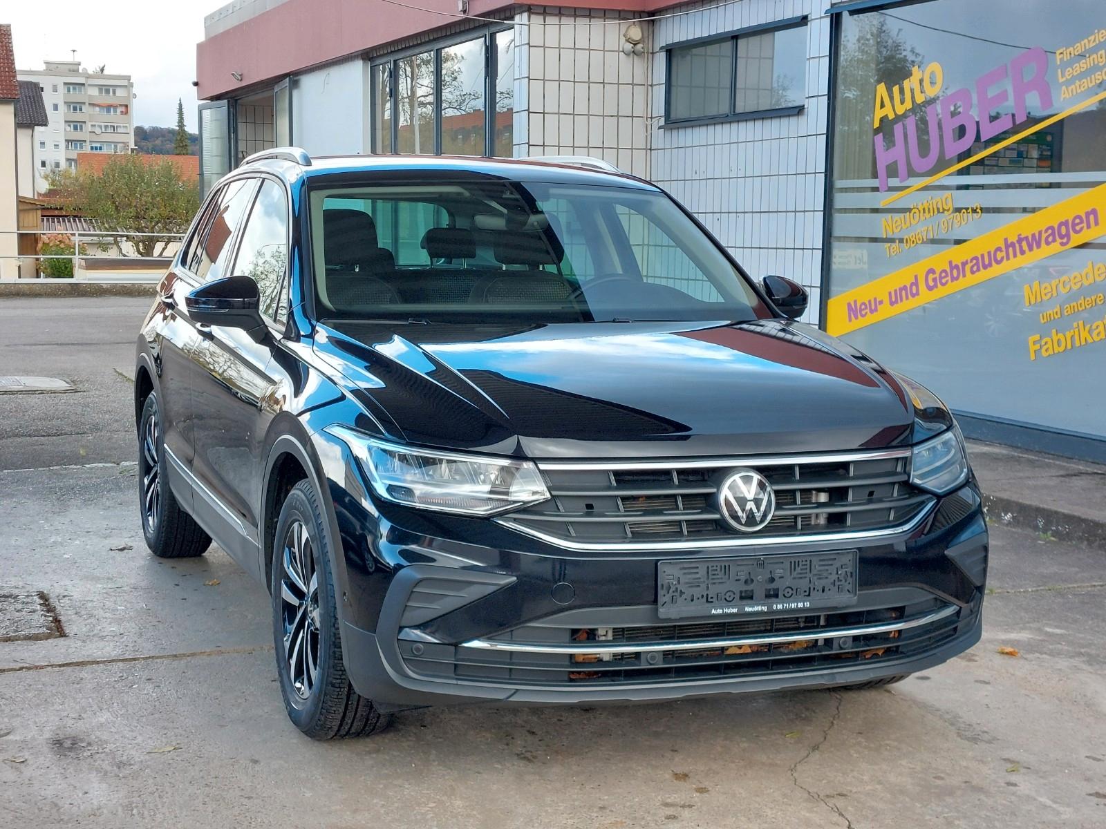 Volkswagen Tiguan 2,0TDI DSG United AHK/NAVI/ACC/LED