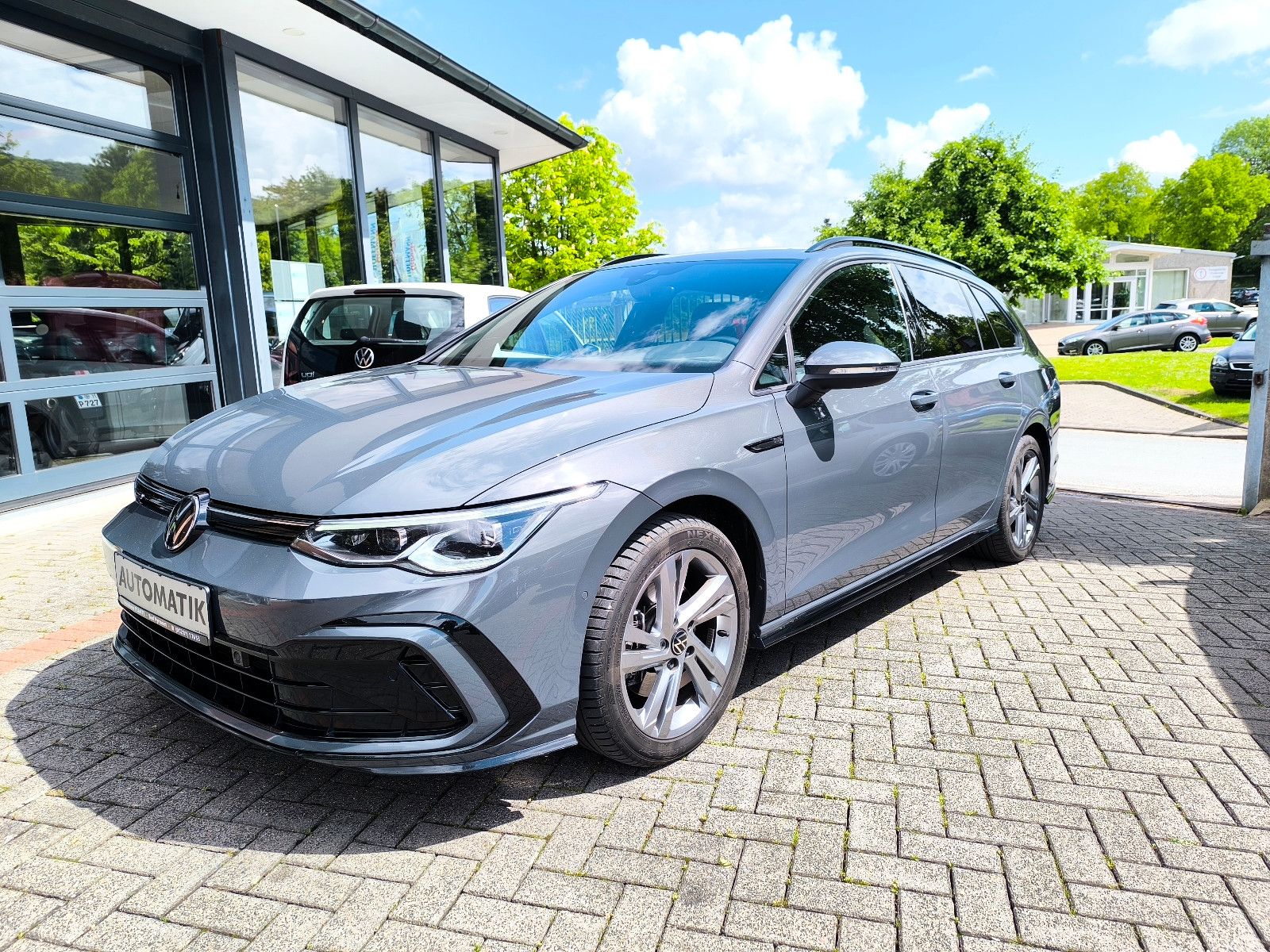 Volkswagen Golf VIII Variant R-Line
