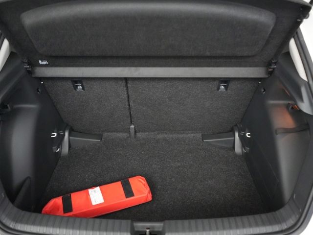 Fabia TSI TOUR+SITZHEIZUNG+LED LICHT+PARKPILOT V