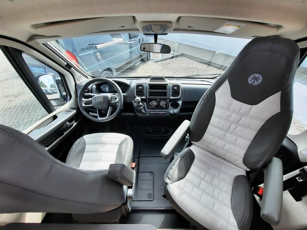 Fahrzeugabbildung Sunlight V 67S ADVENTURE EDITION Verfüg. /Sparen Sie 4.26